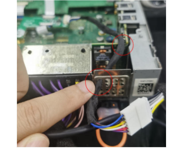 FPC-Kabel mit FPC-Adapter und CarPlay-Anschluss verbinden