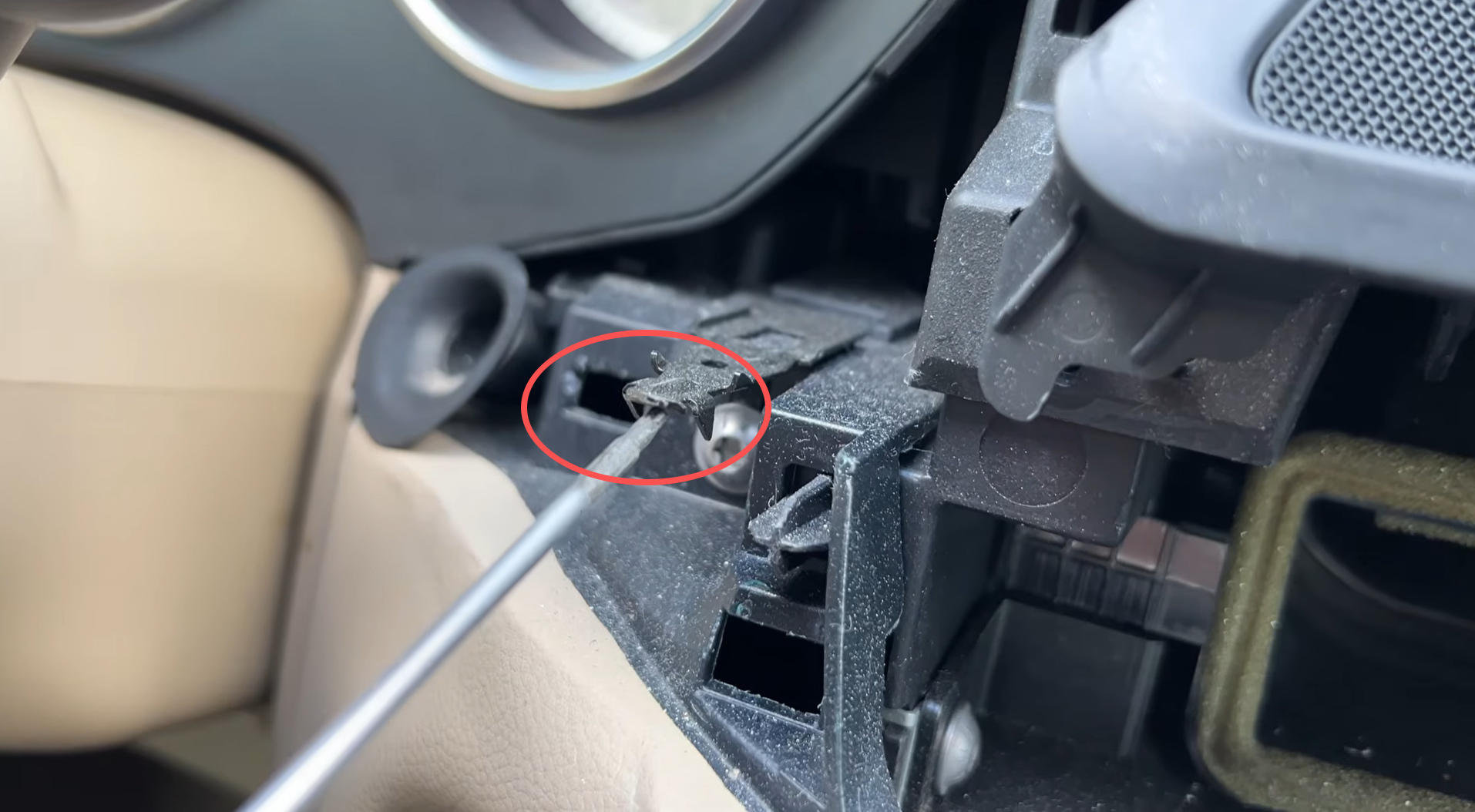 Hidden snap-fit close-up