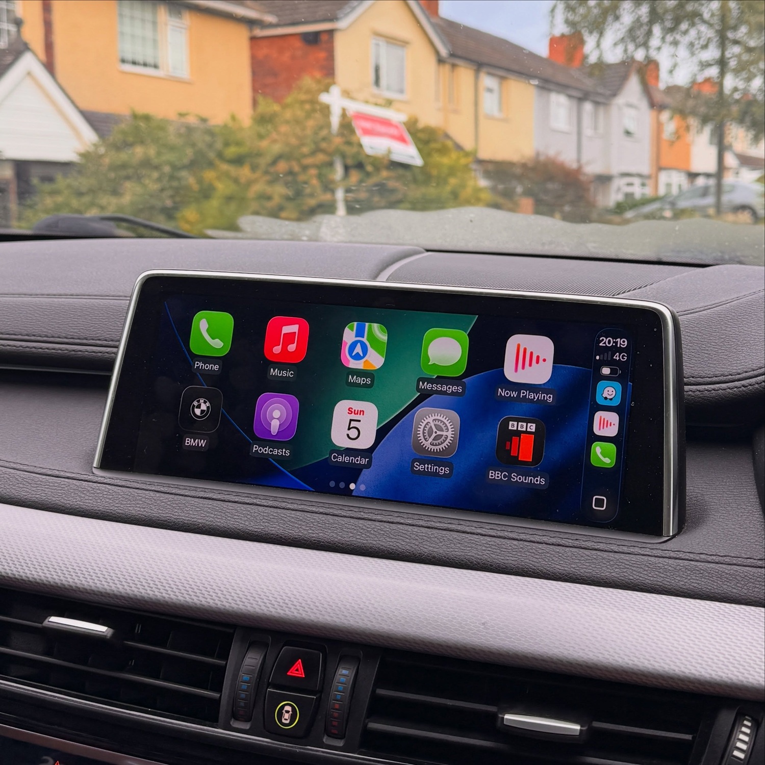 CarPlay wurde erfolgreich im X6 F16 installiert.
