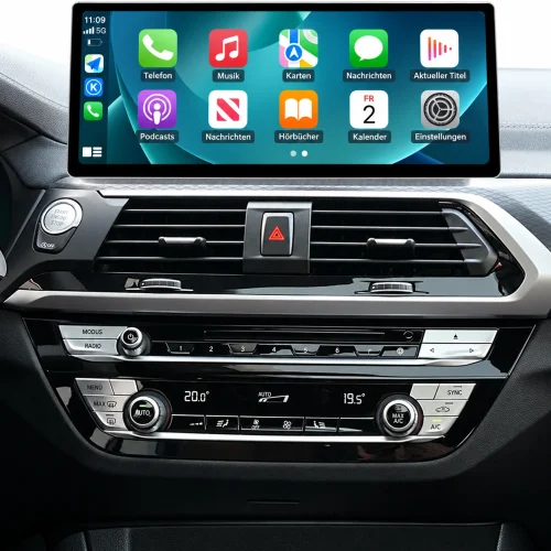 BMW X3 G01 mit nachgerüstetem 12,3 Zoll CarPlay-Touchscreen und Apple CarPlay auf dem Display