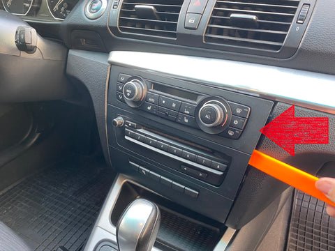 BMW 1er Radio Blende entfernen