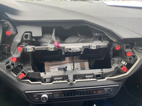 Installationsanleitung für BMW F40 CarPlay und Android Auto mit EVO-System