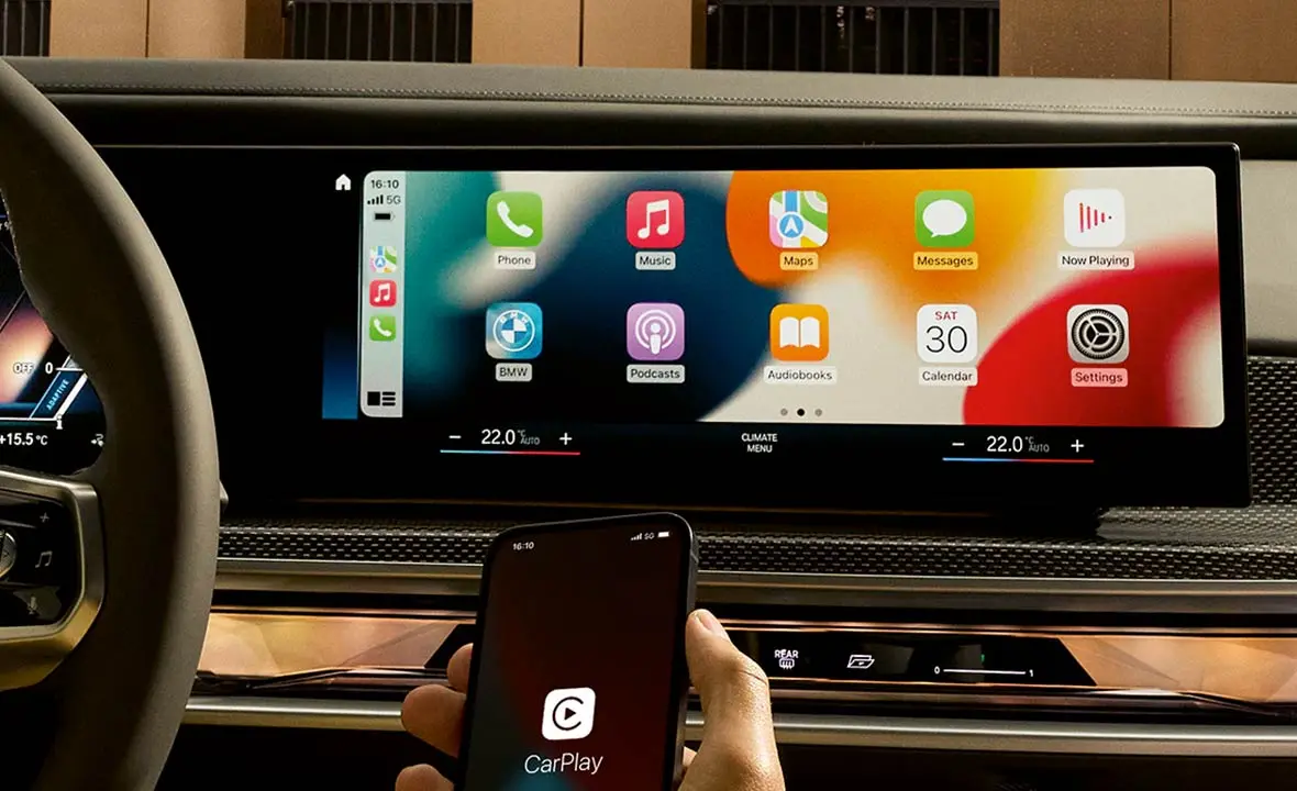 Koppeln Sie CarPlay mit Siri