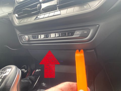Installationsanleitung für BMW F40 CarPlay und Android Auto mit EVO-System